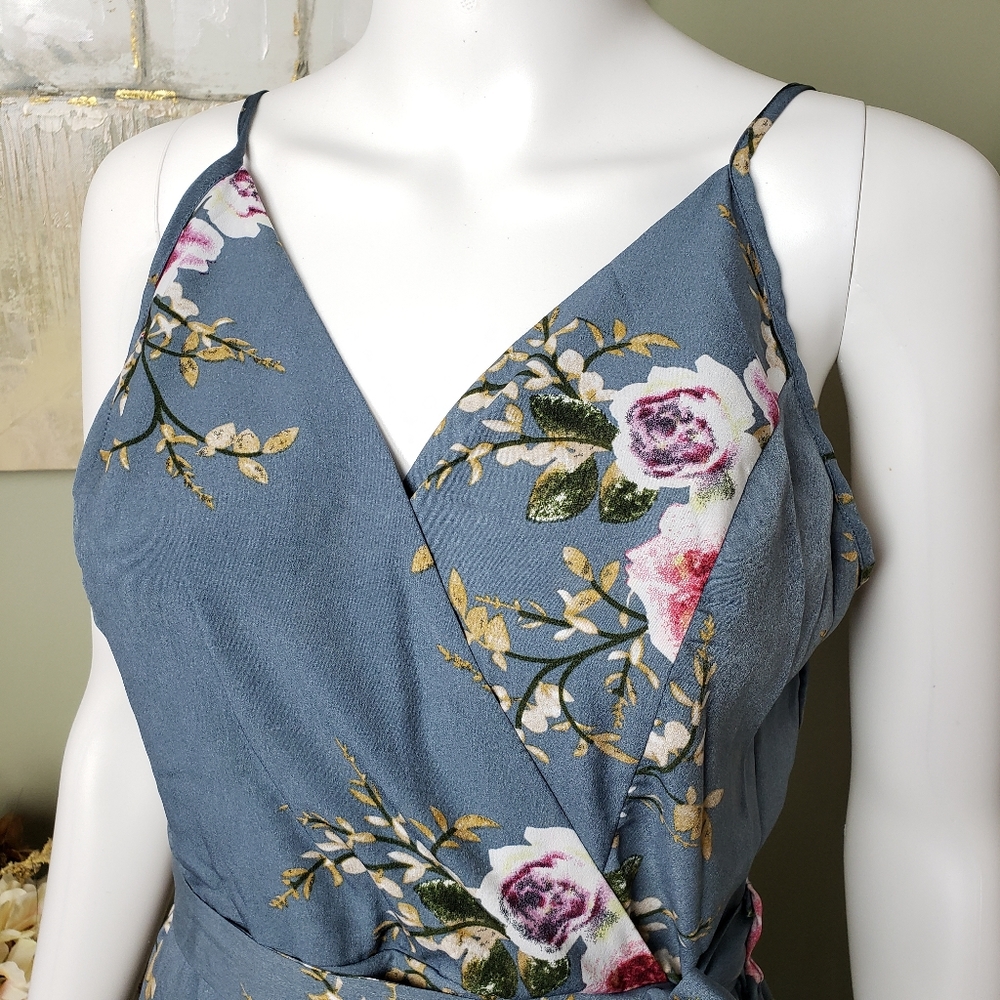 Floral Faux Wrap Dress - Picture 8 of 11